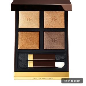 TOM FORD
Eye Color Quad Eyeshadow Palette 04 (suspicion)